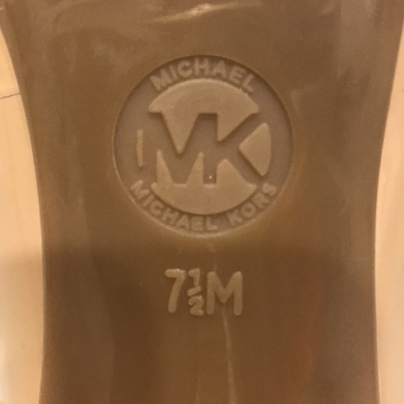 Michael Kors Tan 3 Inch High Heel - Picture 6 of 6